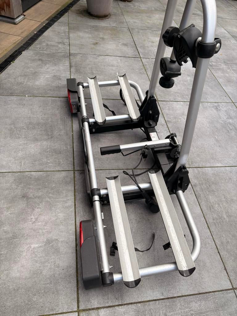 Uebler Primavelo Pro P2/P3 fietsendrager, Auto diversen, Fietsendragers, Gebruikt, Trekhaakdrager, 2 fietsen, Elektrische fiets