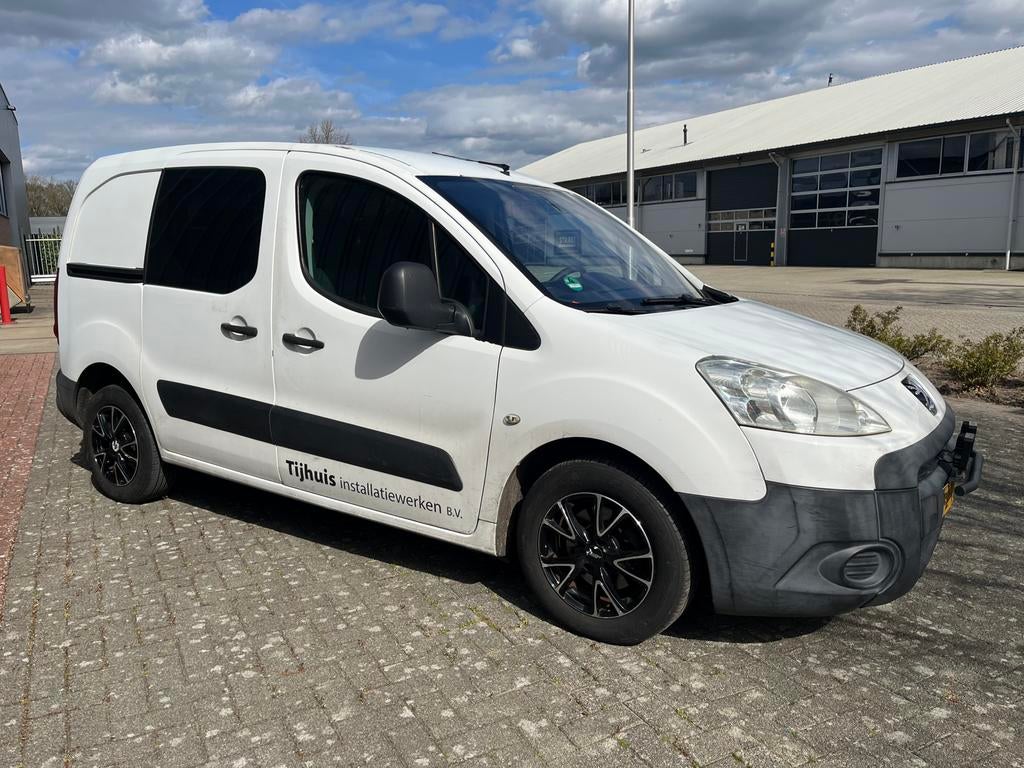 Peugeot Partner 1.6 HDI 55KW  3 zitter!  2009 / Airco, Auto's, Voorwielaandrijving, Stof, Zwart, 4 cilinders