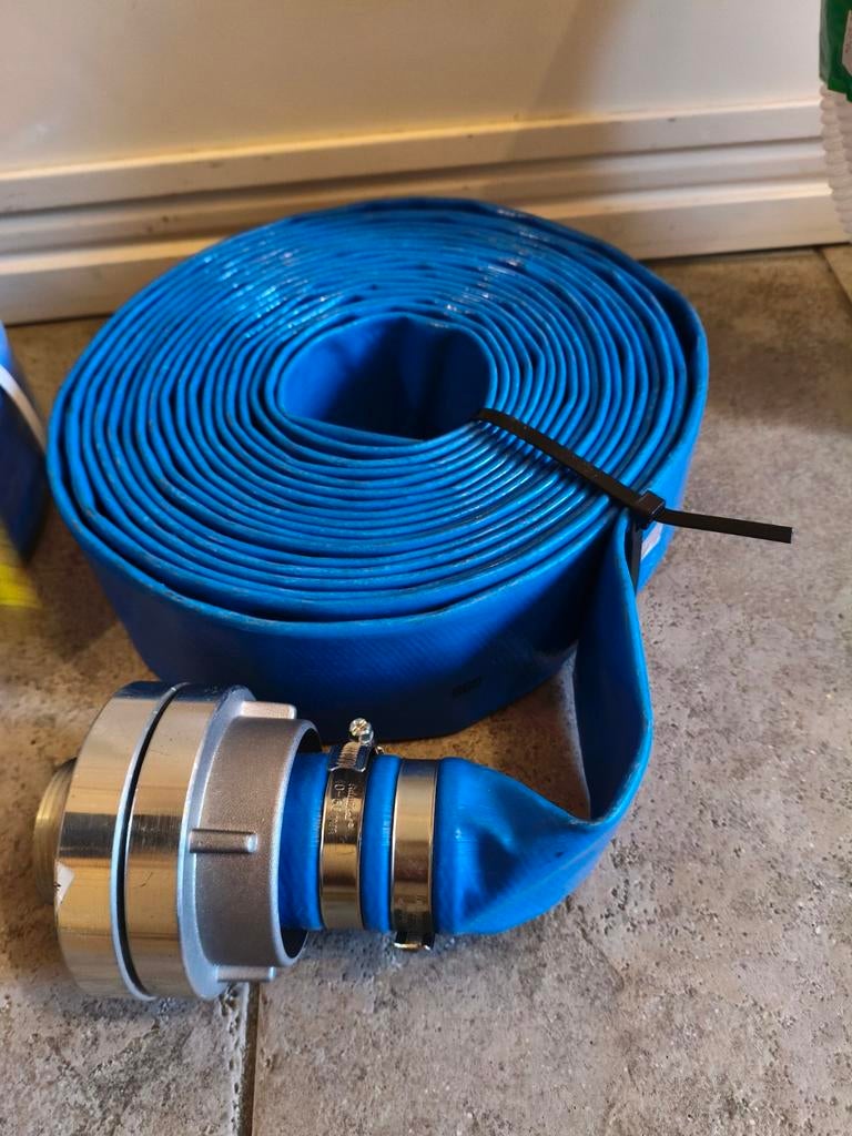 Water afvoer slang met koppel stukken nieuw!!
Voor dompel po, Ophalen, Nieuw, Dompelpomp