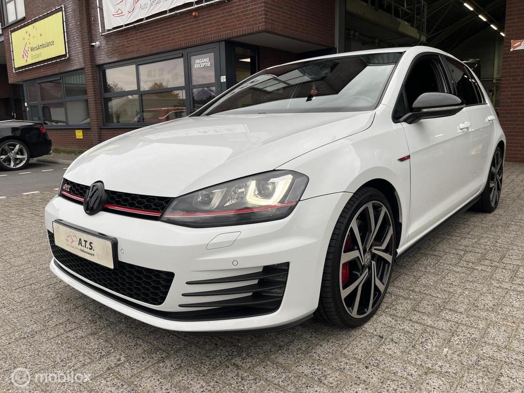 Volkswagen Golf 2.0 TSI GTI Performance NAVI*CARPLAY*CRUISE*, Gebruikt, Euro 6, 1984 cc, Wit