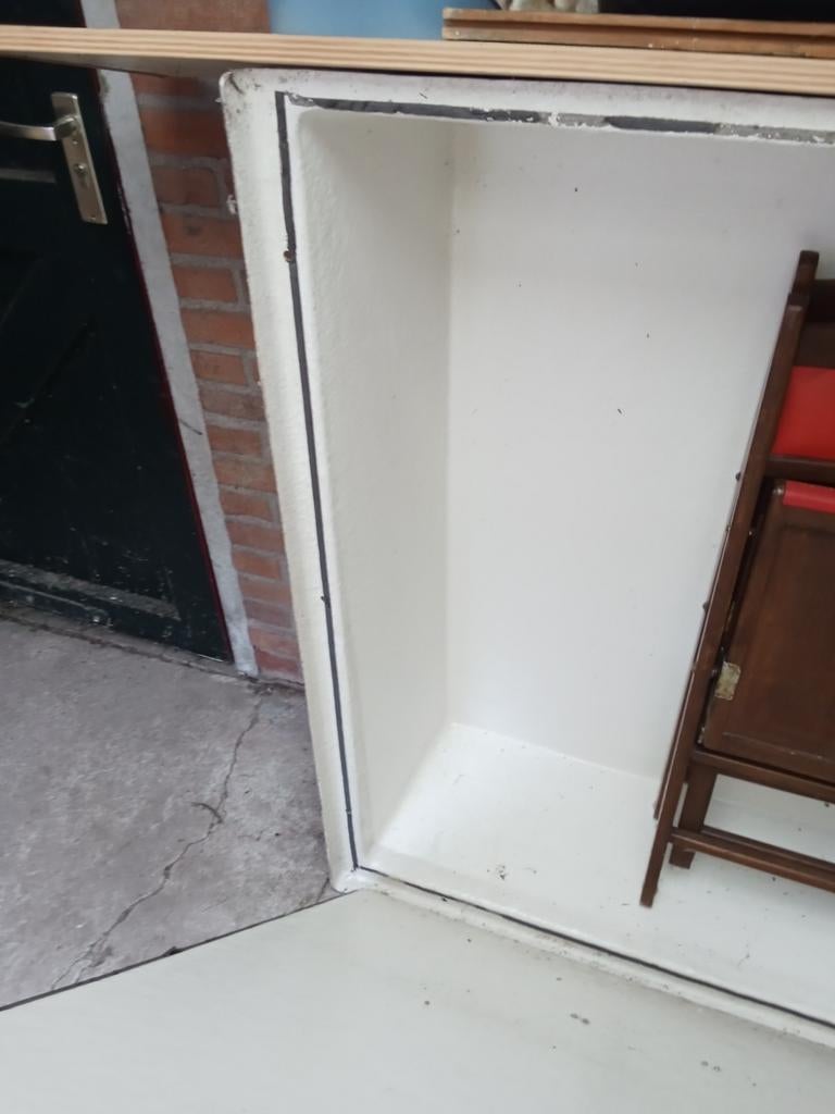 Fiberglas bak, bad met deksel., Ophalen, Volle zon