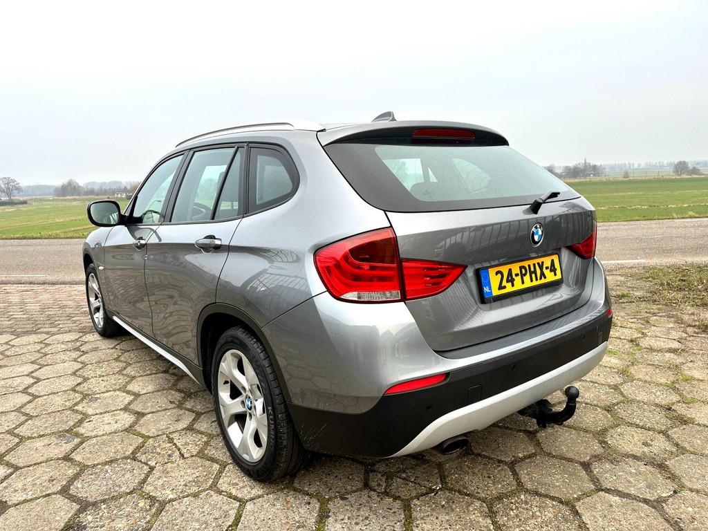 BMW X1 18i SDrive Executive NAP 5D NAVI SCHERM TREKHAAK AIRC, Euro 5, Achterwielaandrijving, 1995 cc, 4 cilinders