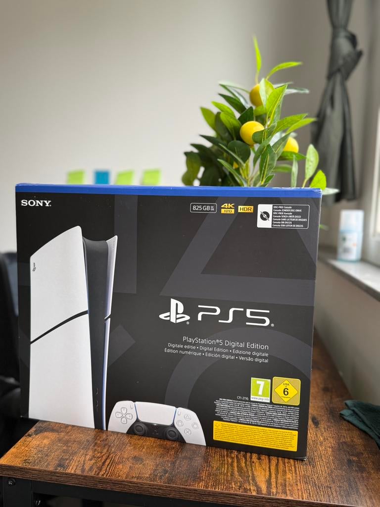 New PlayStation 5 Digital edition, Ophalen of Verzenden, Zo goed als nieuw