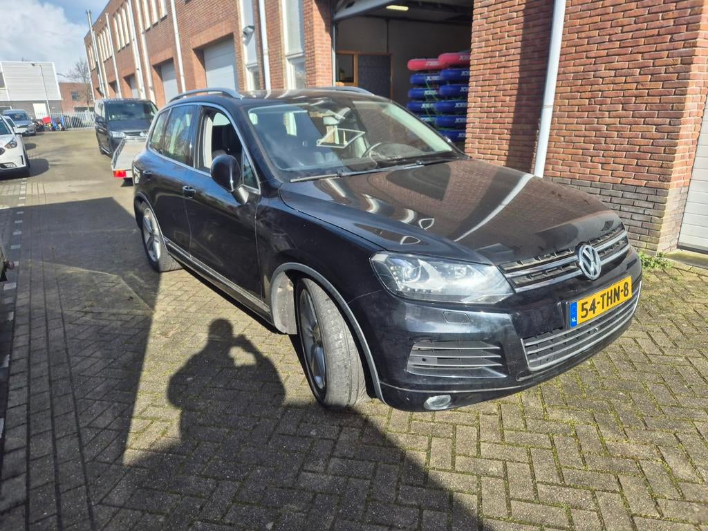 Volkswagen Touareg 3.0 V6 TSI 245KW Hybrid 4M AUT Storing!!, Automaat, 2995 cc, 138 €/maand, Zwart