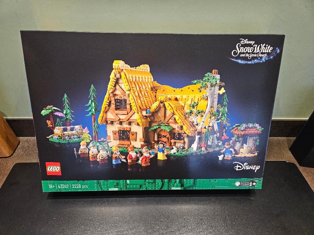 Lego 43242 Huisje van Sneeuwwitje en de zeven dwergen. Nieuw, Ophalen of Verzenden, Nieuw, Complete set, Lego