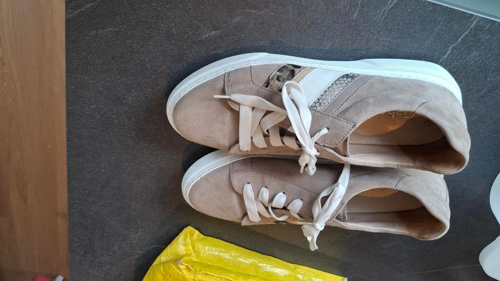 Gabor Sneakers maat 42 zgan, Ophalen, Beige, Gabor, Dansschoenen