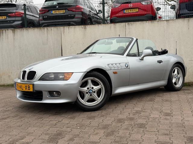 BMW Z3 Roadster 1.9/AUTOMAAT/AIRCO/LEDER/STOEL VERWARMING/MO, Automaat, Achterwielaandrijving, Gebruikt, Zwart
