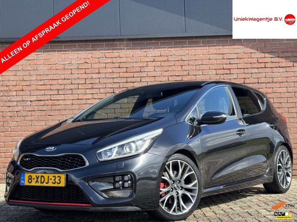 Kia cee'd 1.6 GT | NL-AUTO! | DEALER OH! | NAVI! | CAMERA!, Auto's, Kia, Voorwielaandrijving, 4 cilinders, Zwart, Bedrijf