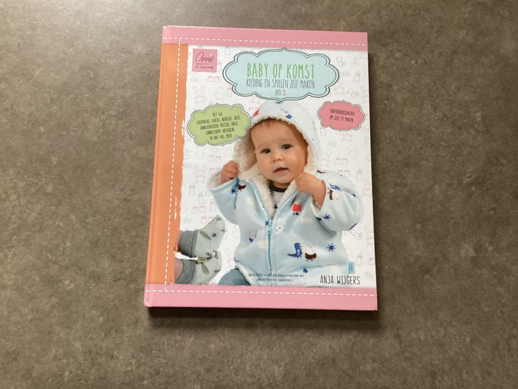 Baby op komst Annie donit yourself deel 3, Hobby en Vrije tijd, Kledingpatronen, Ophalen of Verzenden, Zo goed als nieuw, Kind