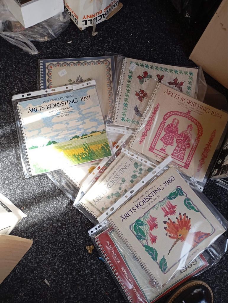 Borduurpatronen kalender met patronen, Ophalen of Verzenden