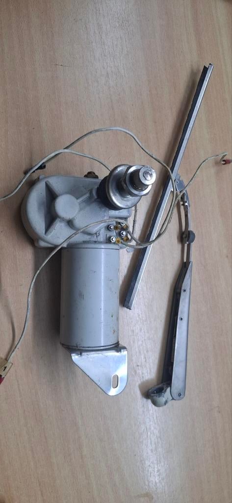 24 Volt Ruitenwissermotor met Arm en Blad, Ophalen of Verzenden