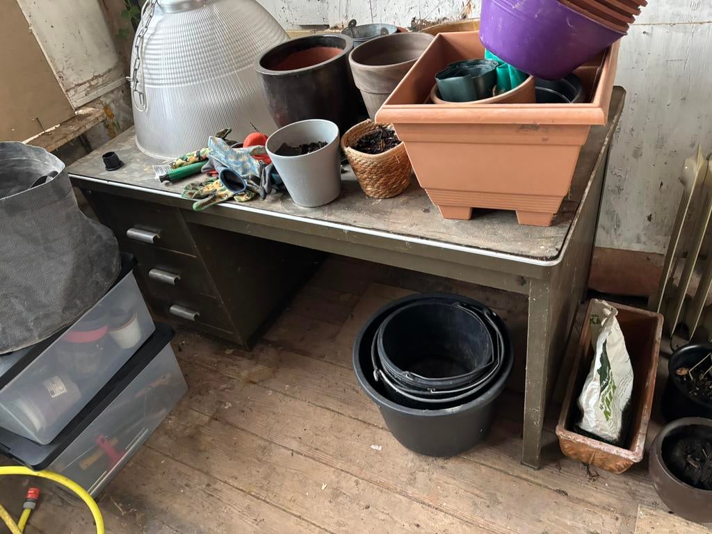 Vintage stalen bureau / oud ijzer, Ophalen, Gebruikt