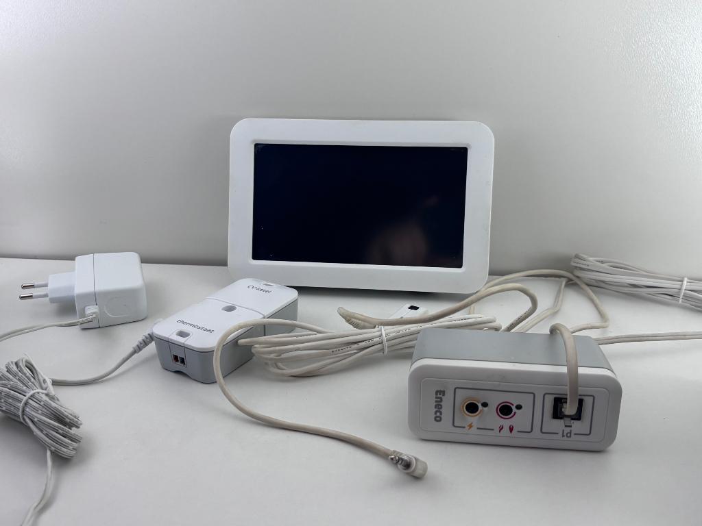 Eneco toon Thermostaat  met P1 en zonnepanelen sensor, Ophalen of Verzenden, Slimme thermostaat, Gebruikt