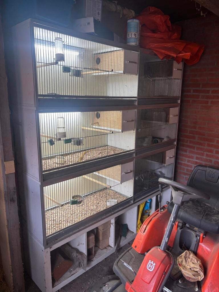 Broedhokken, Ophalen