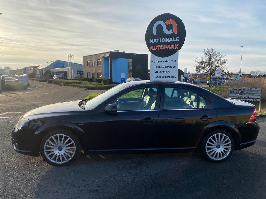 Ford Mondeo 2004 * 3.0 V6 ST220 * Top Auto * APK * 226PK!, Gebruikt, Mondeo, Zwart, Handgeschakeld