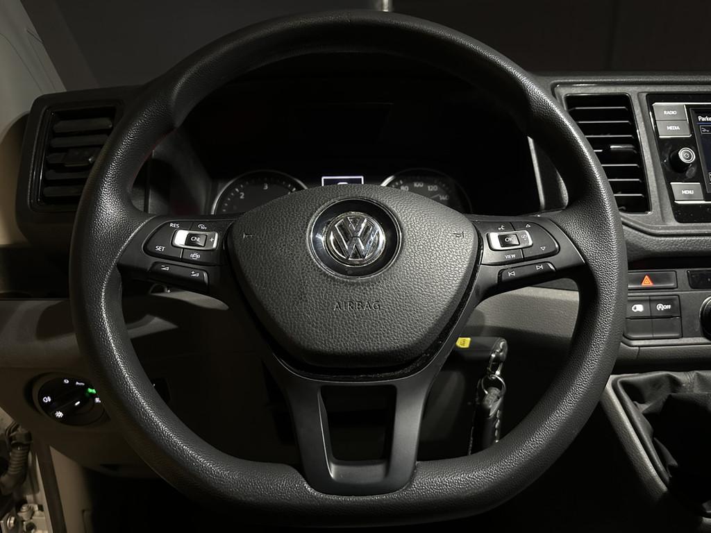 Volkswagen Crafter 2.0 TDI 141pk L3H3 L2H2 Euro6 Airco | Cam, Voorwielaandrijving, Stof, Gebruikt, 4 cilinders