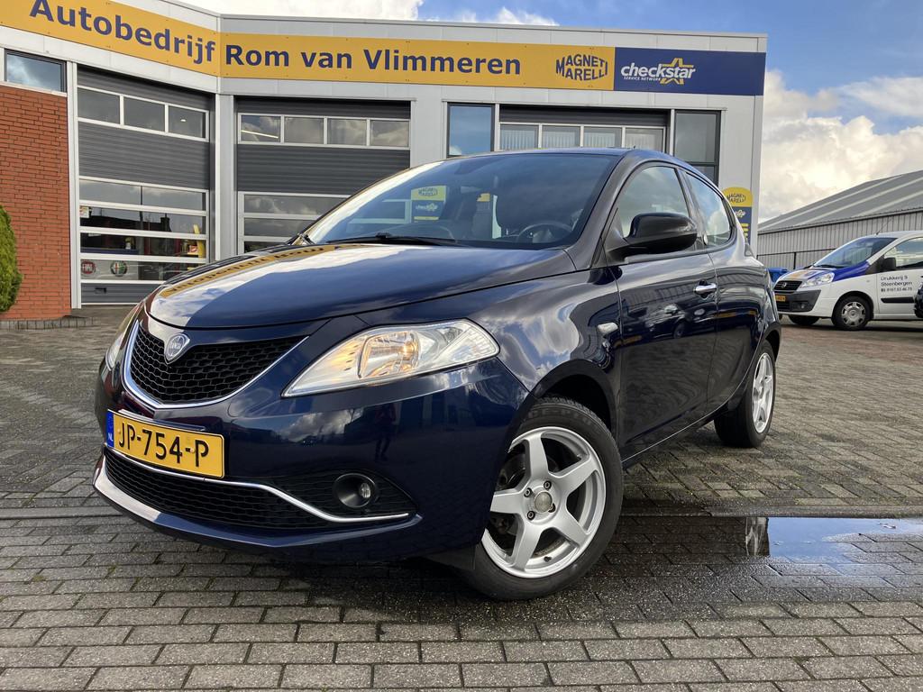 Lancia Ypsilon 1.2 Opening Edition, Voorwielaandrijving, Stof, Gebruikt, 4 cilinders