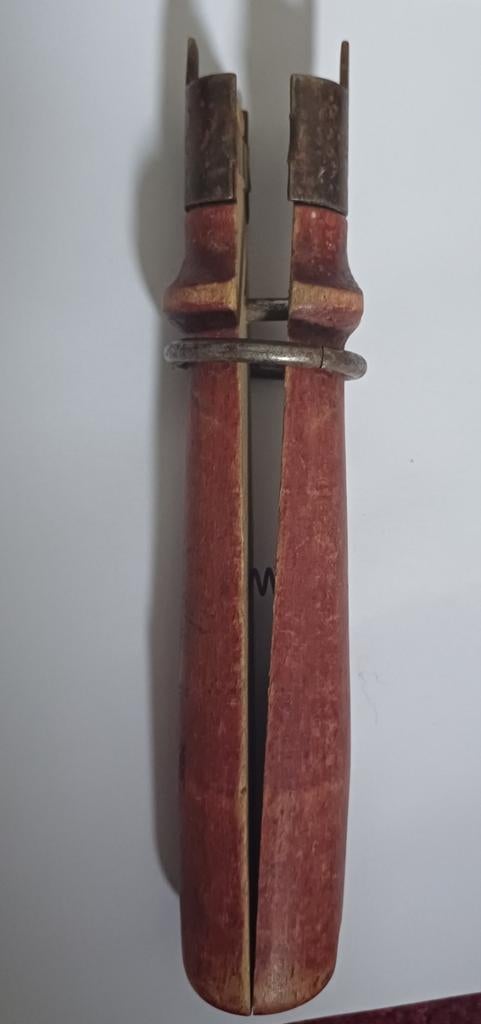 Grondmoer sleutel, Antiek en Kunst, Antiek | Gereedschap en Instrumenten, Ophalen of Verzenden