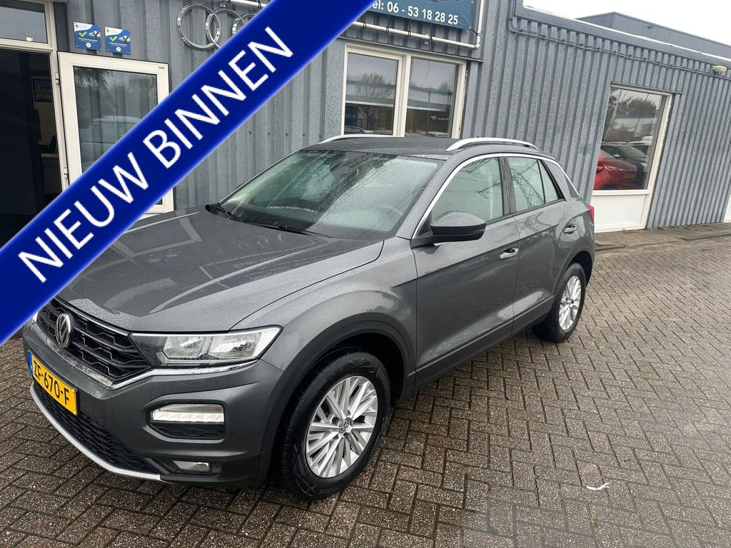 Volkswagen T-Roc 1.5 TSI Style (bj 2019, automaat), Stof, 4 cilinders, 150 pk, Origineel Nederlands