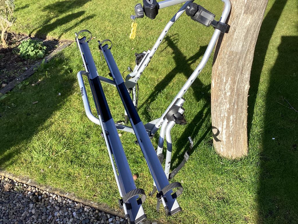 Fiets achterklep drager Thule, Ophalen, 2 fietsen, Gebruikt, Achterklepdrager