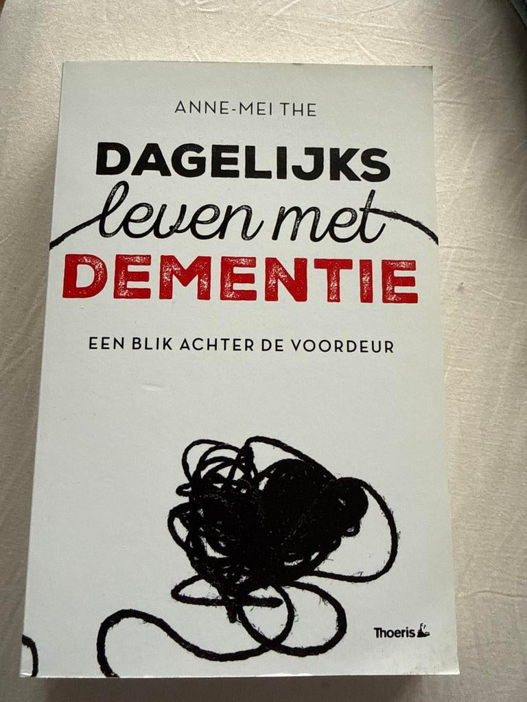 Dagelijks leven met dementie - Anne-Mei The, Ophalen of Verzenden, Zo goed als nieuw, Ziekte en Allergie