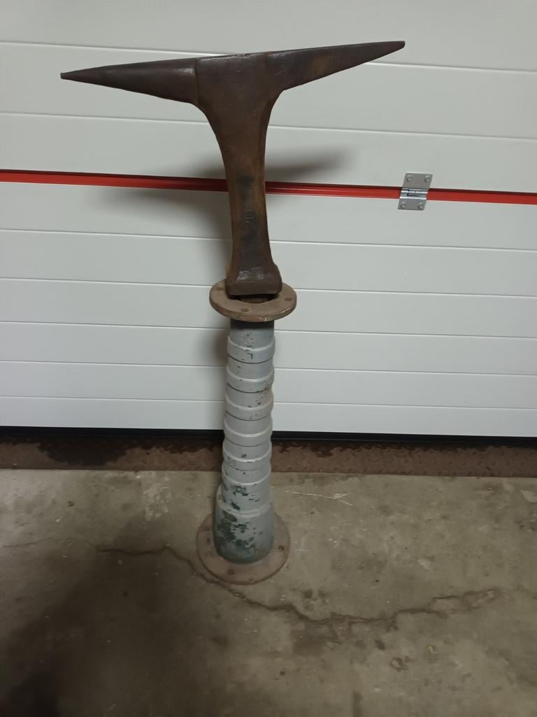 Aambeelden te koop, Ophalen of Verzenden