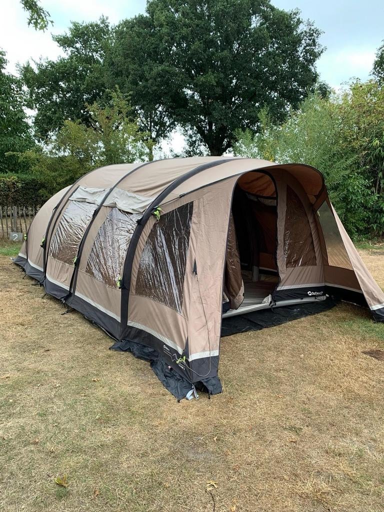 Outwell Harrier L opblaasbare tent - Ruime familietent, Ophalen, Gebruikt, Tot en met 5