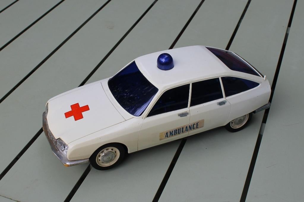 Citroen GS ambulance - Jouets Mont Blanc, 1:12, Ophalen, Gebruikt, 1:9 t/m 1:12, Auto