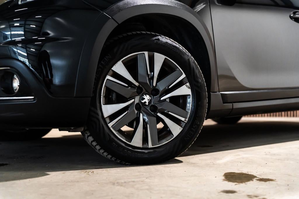 Peugeot 2008 1.2 PureTech GT-Line LED NAVI AUTOMAAT, Auto's, 1199 cc, 1165 kg, Leder en Stof, Zwart