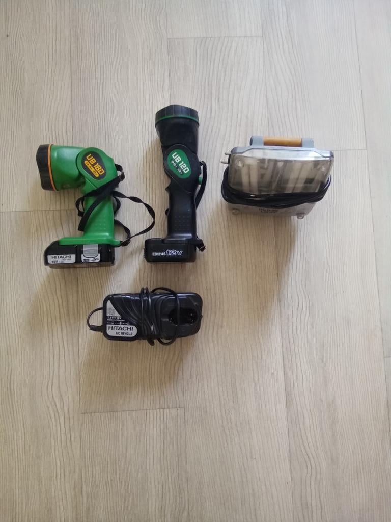 Hitachi 18V en 9.6V en stroom lamp, Ophalen