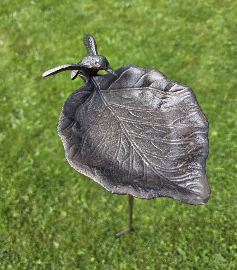 VOEDERSCHAAL / MET VOGELTJE/ TUINPRIKKER / BLADVORM, Tuin en Terras, Huis en tuin decoratie Marie, Nieuw, Info@huisentuindecoratiemarie.nl