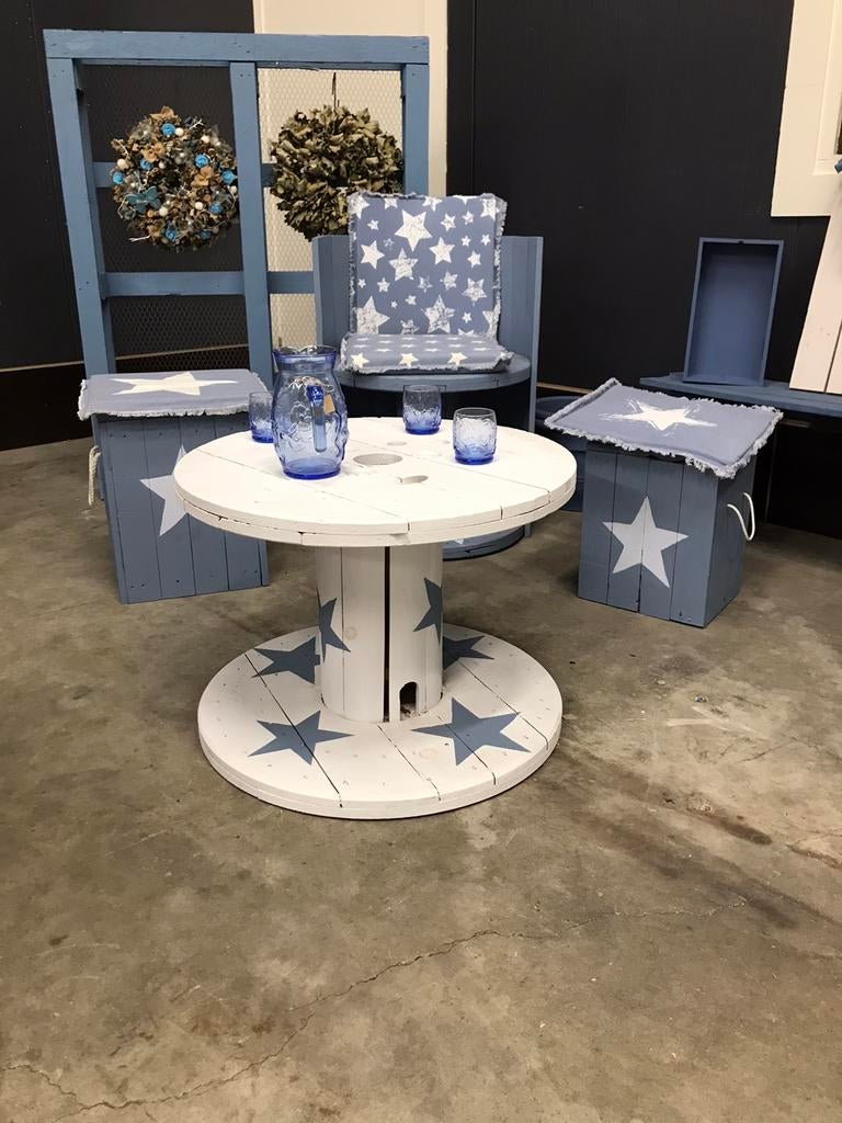 Tuintafel van haspel, Tuin en Terras, Tuintafels, Ophalen, Zo goed als nieuw, Rond, Hout