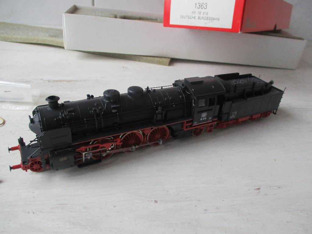 Rivarossi Stoomlok BR 18 616 DB no 1363, Zo goed als nieuw, Analoog, Ophalen, Overige merken