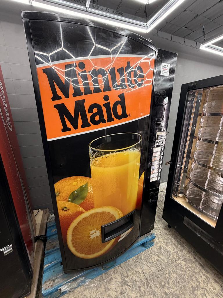Vendo gesloten drankautomaat - Minute Maid, Ophalen of Verzenden, Zo goed als nieuw