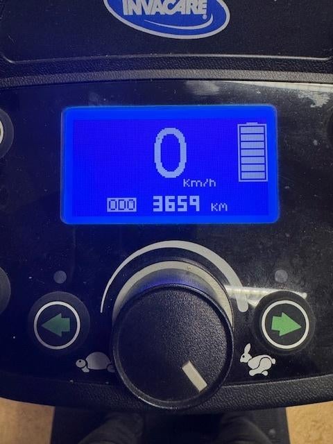 Scootmobiel Invacare, 10 km/u of minder, Ophalen of Verzenden, 26 t/m 35 km, Invacare