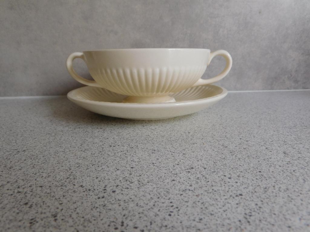Soepkop en schotel Edme Wedgwood, Ophalen of Verzenden, Zo goed als nieuw, Wedgwood, Kop(pen) en/of Schotel(s)