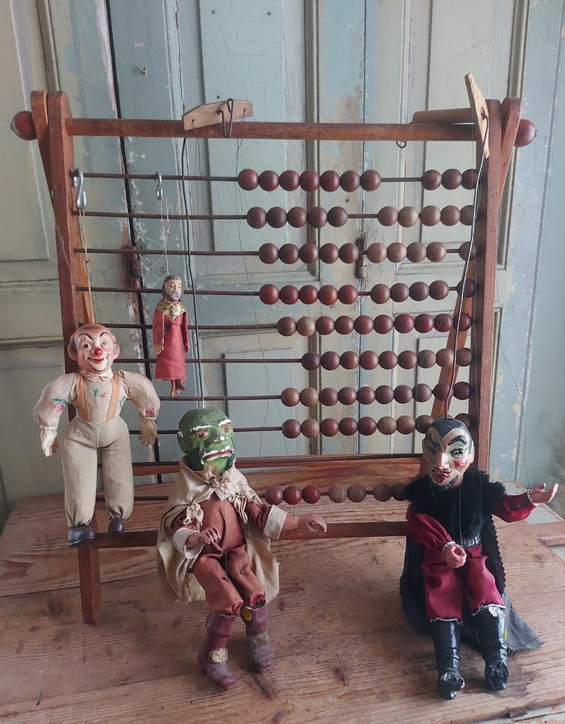 Oud telraam met antieke poppen marionette pop, Antiek en Kunst, Ophalen of Verzenden