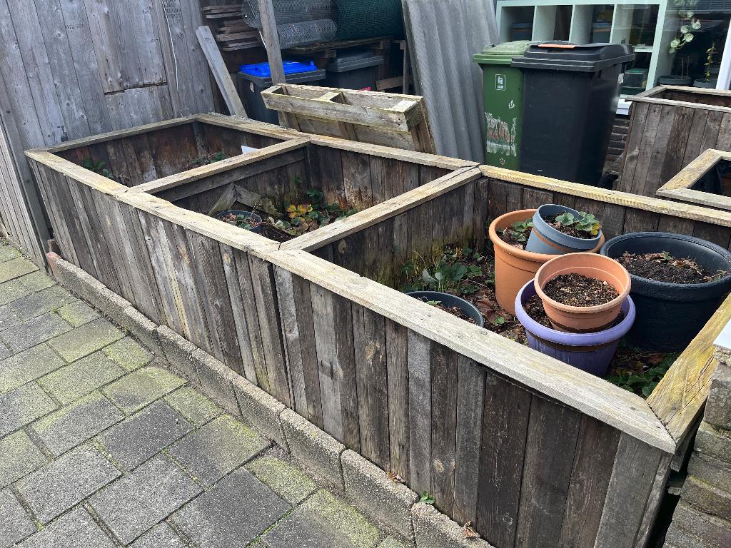 6x Stevige Moestuinbakken 76cm hoog en veeel potgrond!, Ophalen, Gebruikt, 100 cm of meer, 60 cm of meer