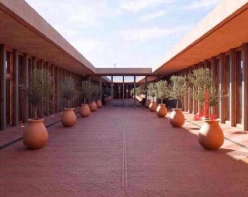 Glaroos JP grote terracotta vaas bloempot Frans handwerk50cm, Tuin en Terras, Ophalen of Verzenden, Zo goed als nieuw