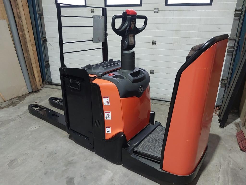 BT LPE200 opstapper met nieuwe batterij!, Ophalen of Verzenden