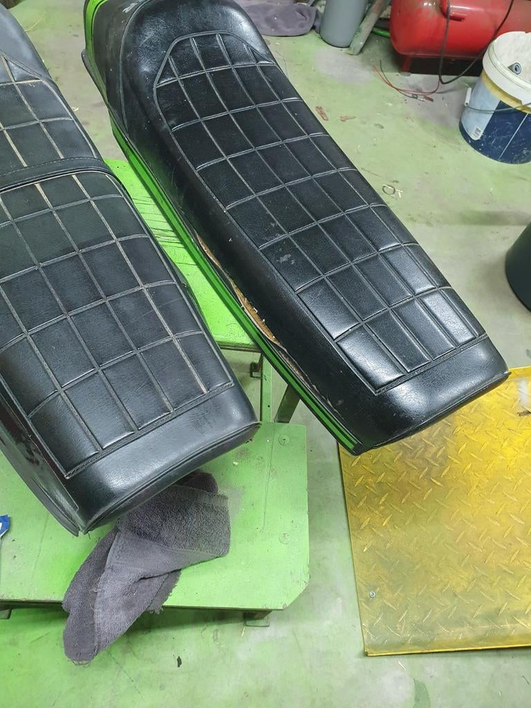 Twee Kreidler Buddy Seats - Opknappers, Fietsen en Brommers, Ophalen of Verzenden, Gebruikt, Zadel, Kreidler