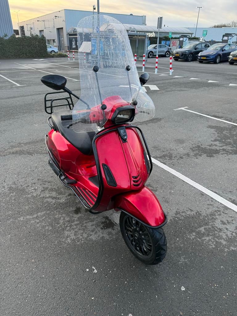 Vespa Sprint 4 Takt blauw kenteken, Fietsen en Brommers, Scooters | Vespa, Ophalen, Gebruikt, Overige modellen, Benzine