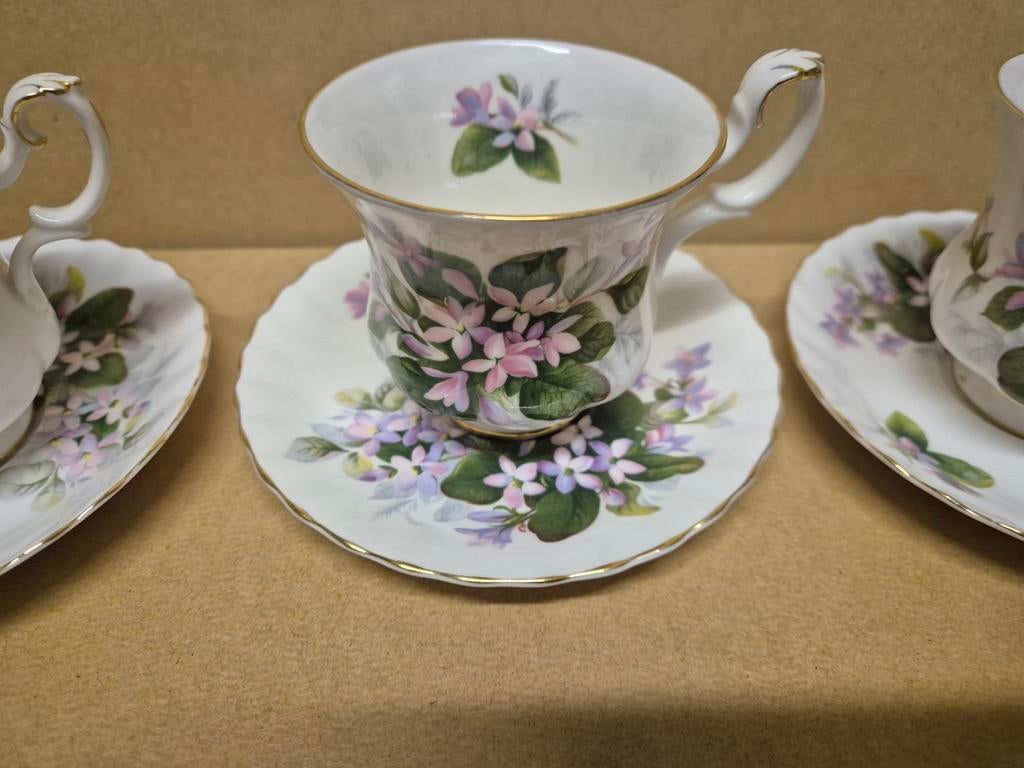 Mayflower Royal Albert porselein, Verzamelen, Porselein, Kristal en Bestek, Ophalen of Verzenden, Zo goed als nieuw, Porselein