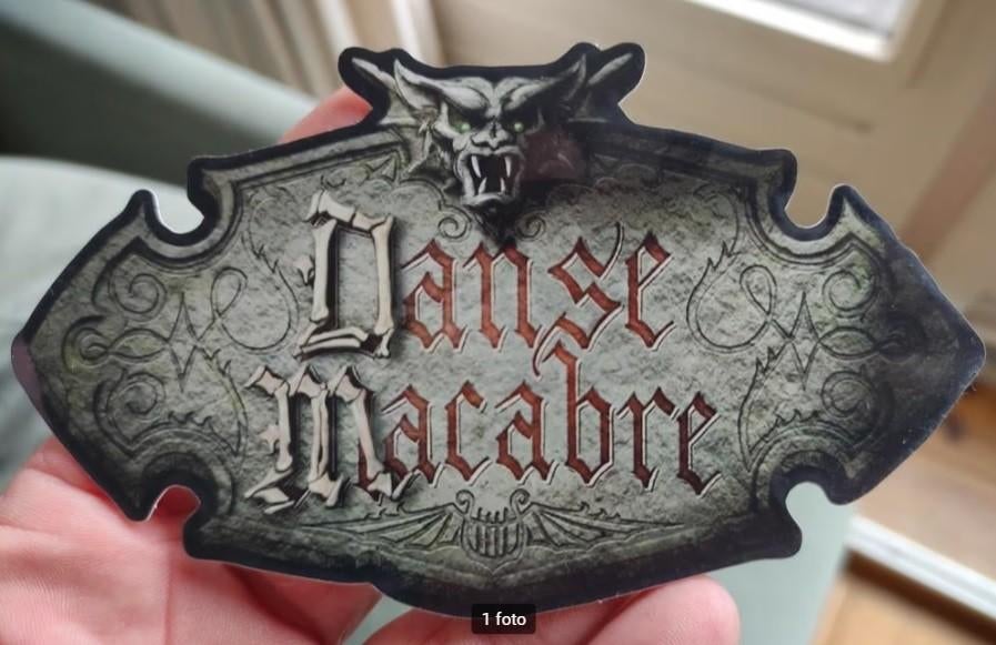 Efteling vinyl sticker Danse Macabre 14x9cm, Ophalen of Verzenden, Nieuw, Beeldje of Poppetje
