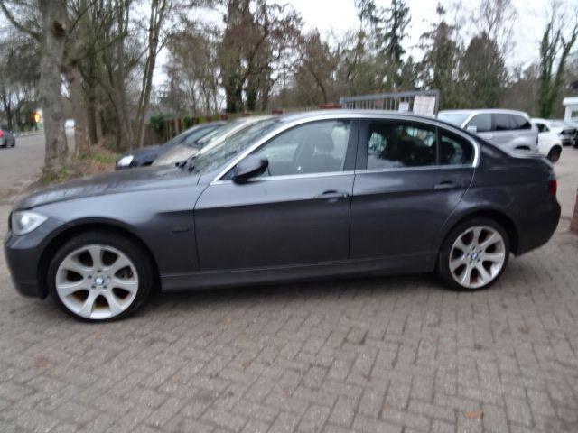 BMW 320 d bj 2005 E90 AUT motorschade voor demontage., Gebruikt, -, -, Ophalen of Verzenden