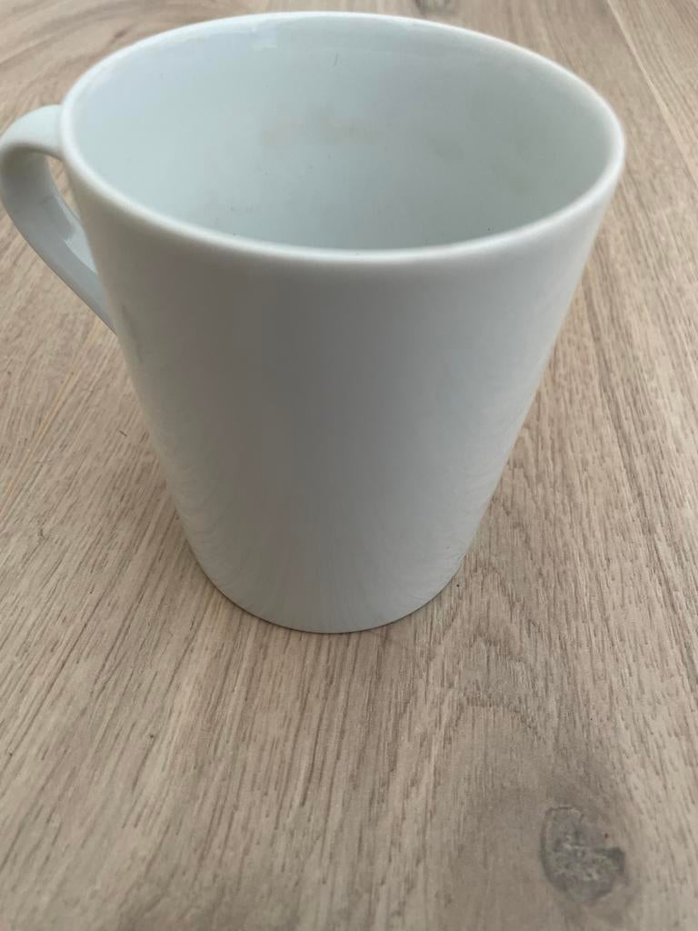 Witte mok / beker arzberg tric 2x onbeschadigd, Keramiek, Ophalen of Verzenden, Zo goed als nieuw, Effen