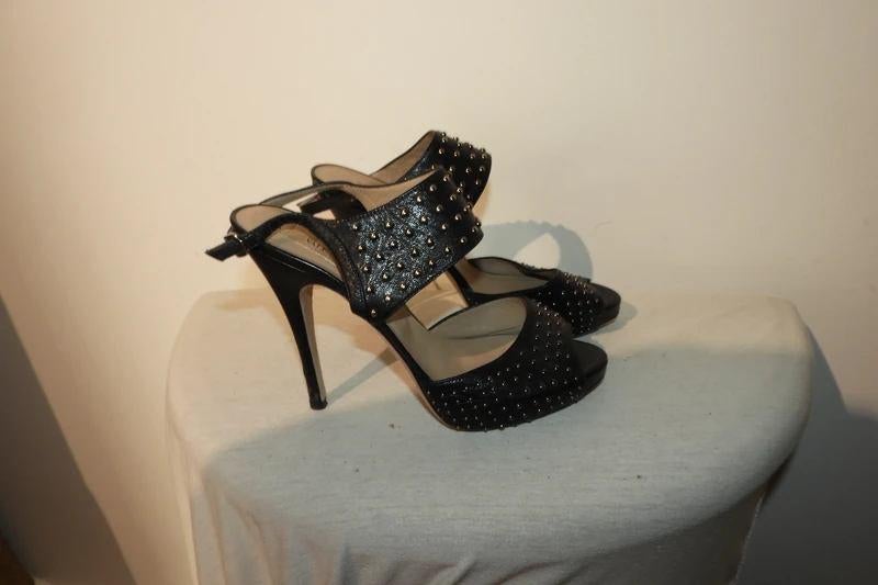 Valentino leren sandalen zwart bewerkt met studs 38.5, Kleding | Dames, Schoenen, Verzenden, Zwart, Sandalen of Muiltjes, Gedragen