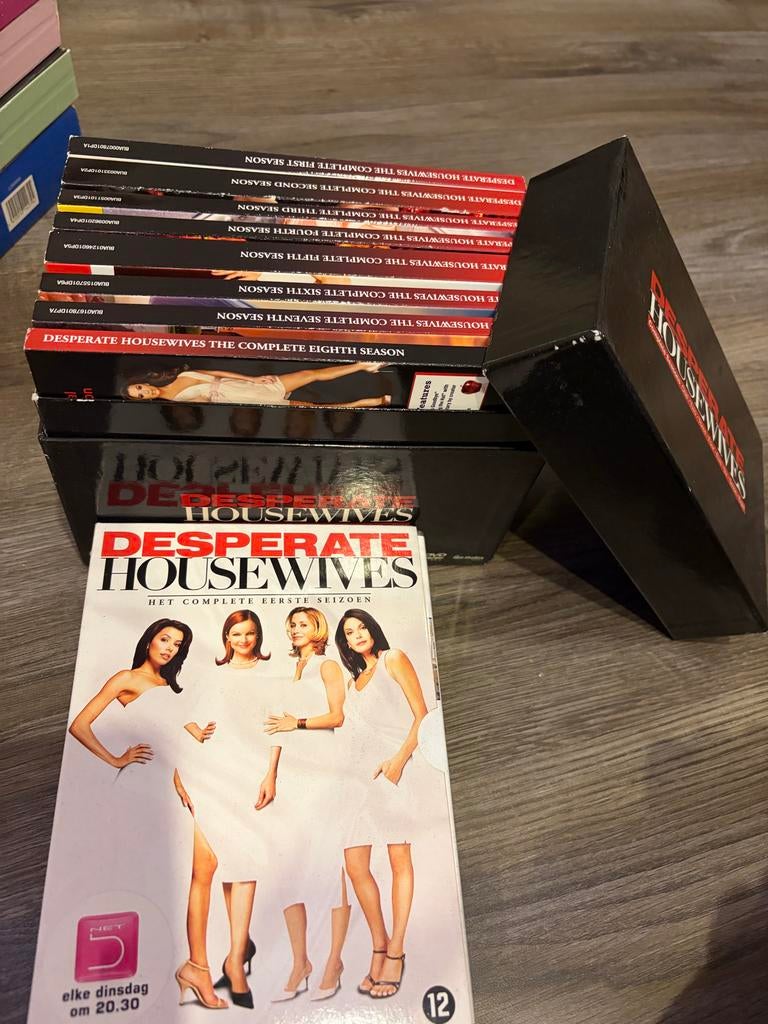 Desperate Housewives Complete Box + Seizoen 1 los, Gebruikt, Boxset, Drama, Ophalen of Verzenden