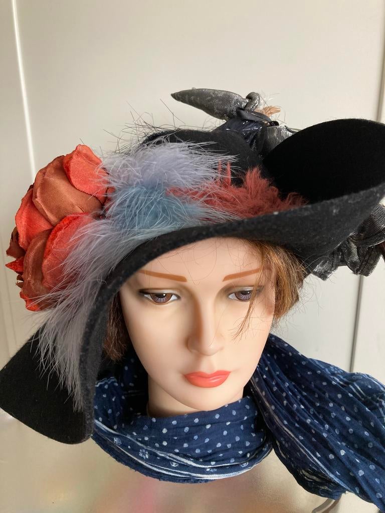 Mooie nieuwe zwarte vilten hoed., Maat 38/40 (M), Carnaval, Nieuw, Ophalen of Verzenden