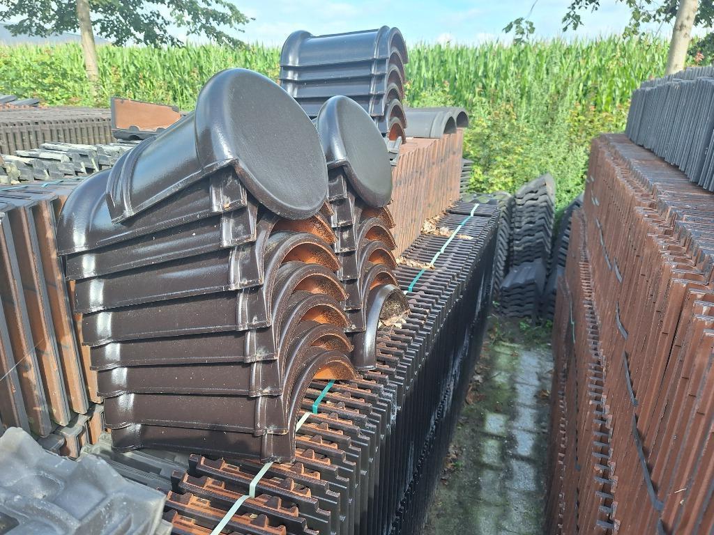 Nokvorsten, nokpannen, Ophalen, Steen of Klei, Nieuw, 15 m² of meer